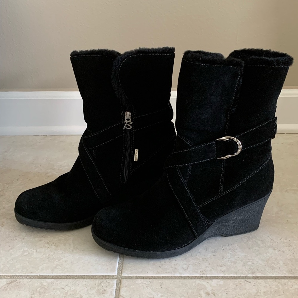 BRILLIANT Women's Boots Black Leather, Fur Trim Anklep Wedge Heel Waterproof 9.5